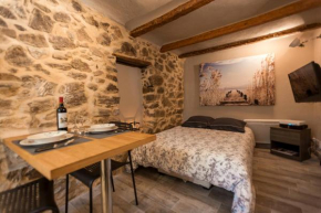 Отель Studio Suquet Saint Antoine  Канны